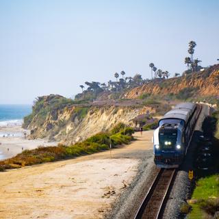 The Amtrak Surfliner in Torrey Pines from the bridge on Torrey Pines Rd.